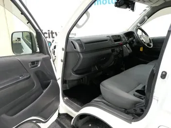 Toyota Hiace 2023 photo 5