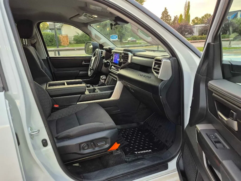 Toyota Tundra 2024 photo 3