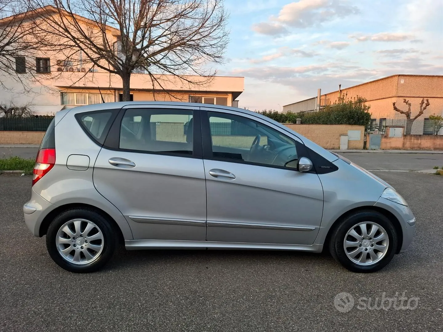 Mercedes-Benz A 160 2008 photo 2