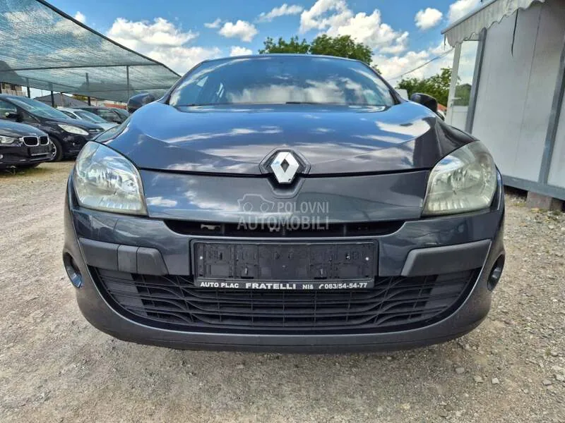 Renault Megane 2010 photo 4