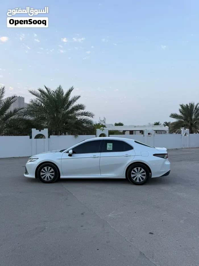 Toyota Camry 2023 photo 3