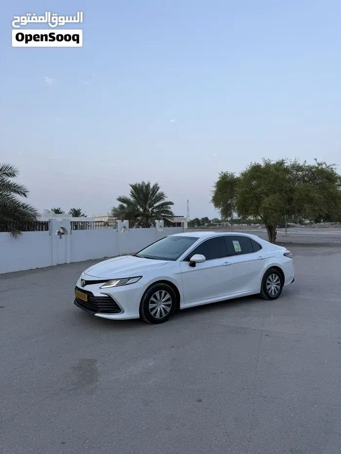 Toyota Camry 2023 photo 2