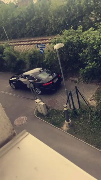 Jaguar Xf 2017 photo 3
