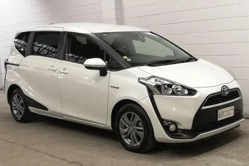 Toyota Sienta