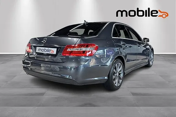 Mercedes-Benz E220 2011 photo 3