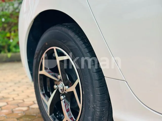 Toyota Yaris 2024 photo 5