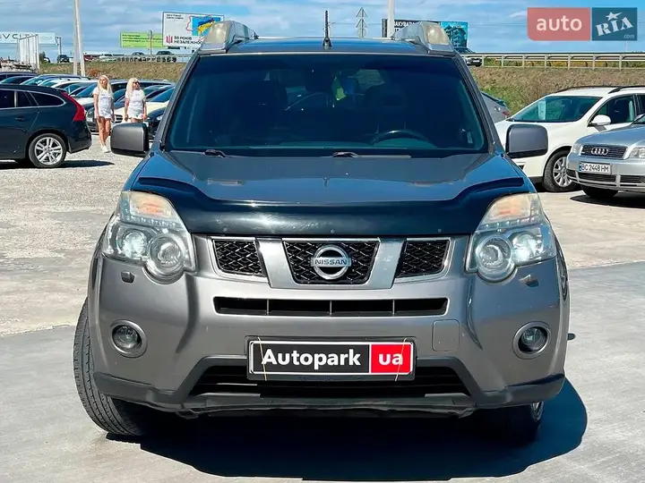Nissan X-Trail 2011 photo 2