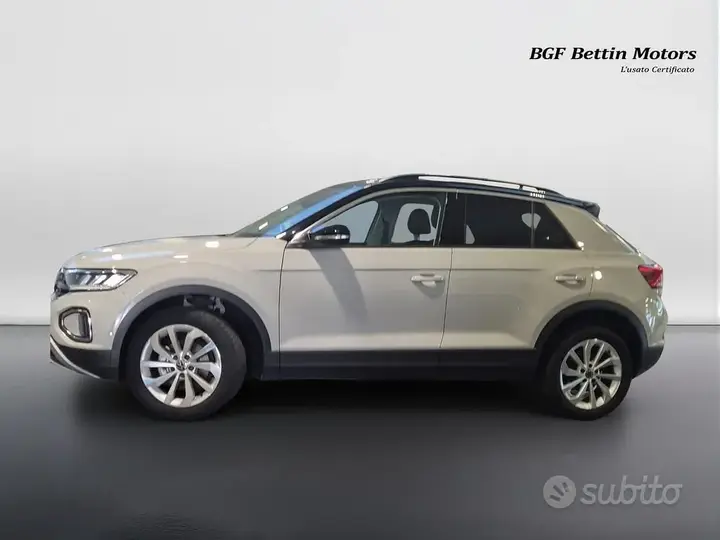 Volkswagen T-Roc 2024 photo 2