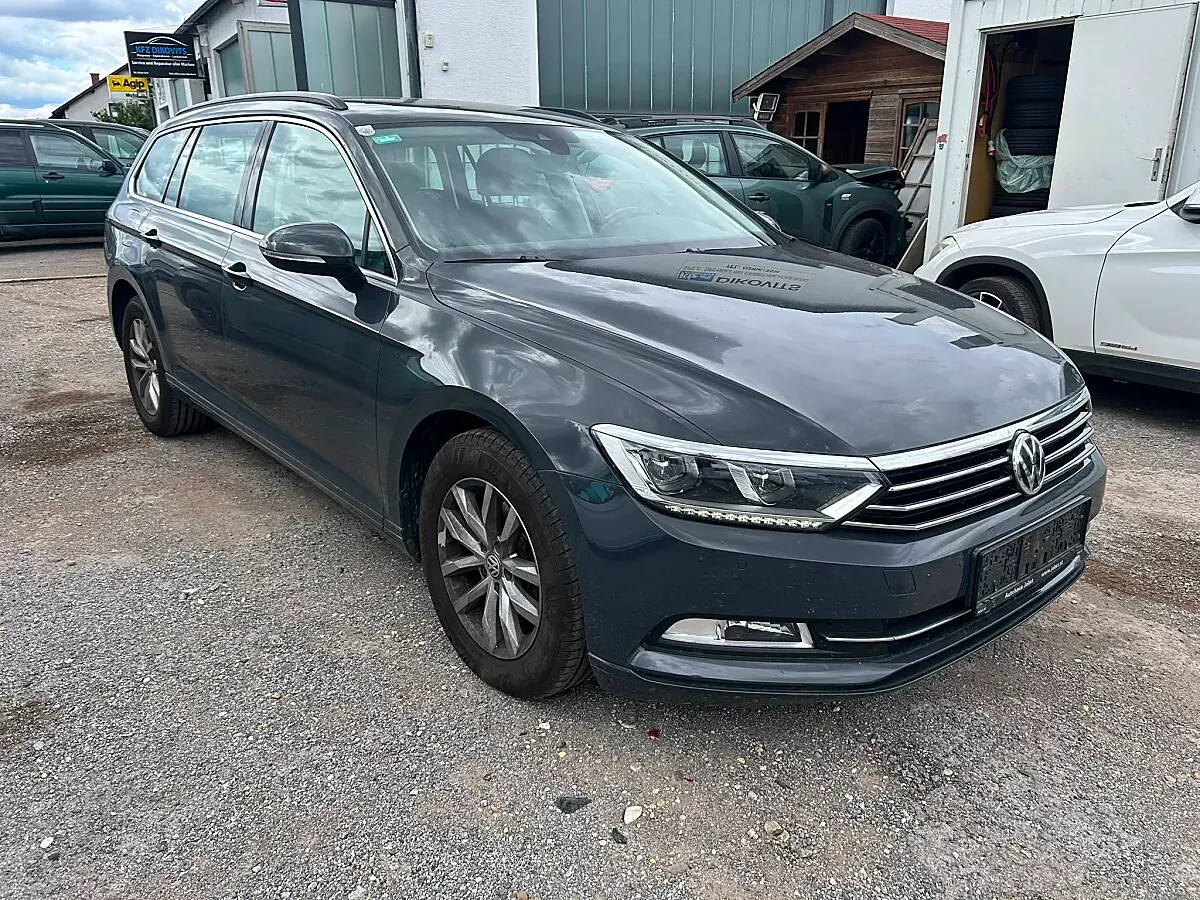 Volkswagen Passat 2018 photo 2