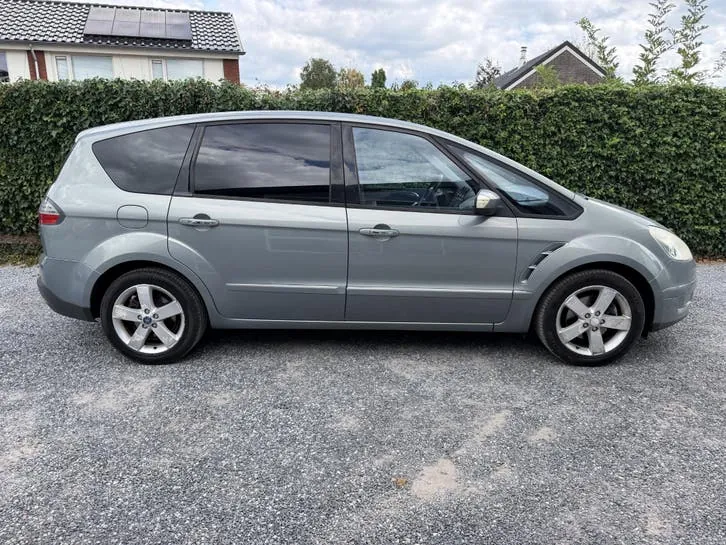 Ford S-Max 2008 photo 2