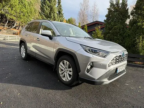 Toyota Rav4 2020 photo 2