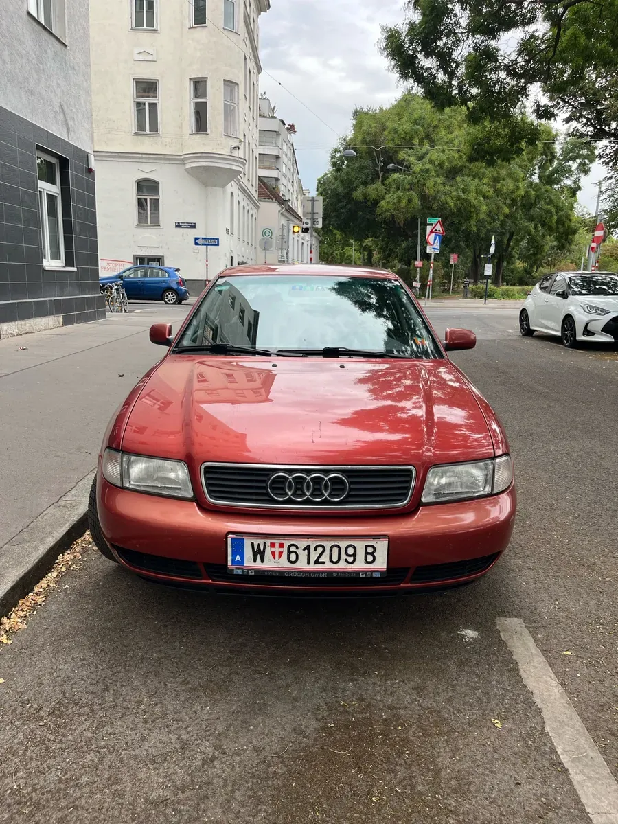 Audi A4 1997 photo 2