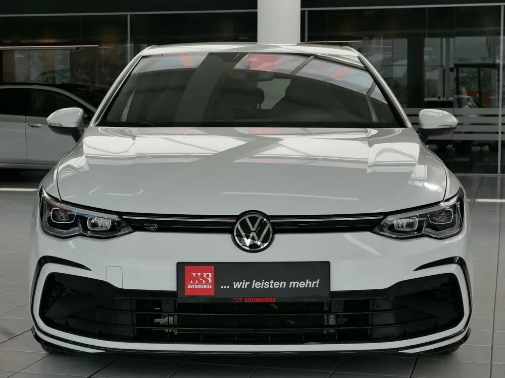 Volkswagen Golf 2023 photo 2