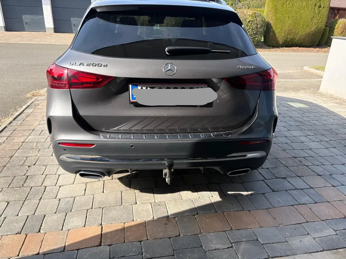 Mercedes-Benz Gla Class 2023 photo 2