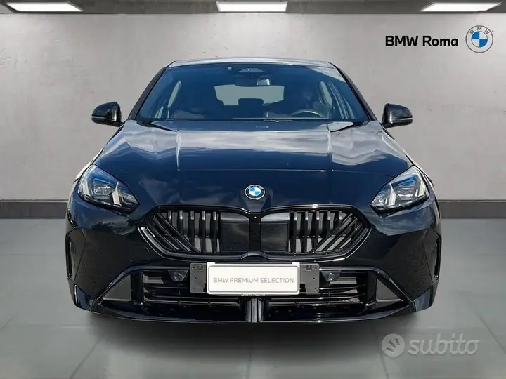 BMW 1 Series 2025 photo 3