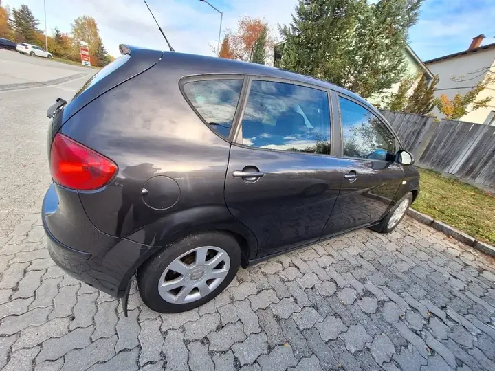 Seat Altea 2006 photo 2