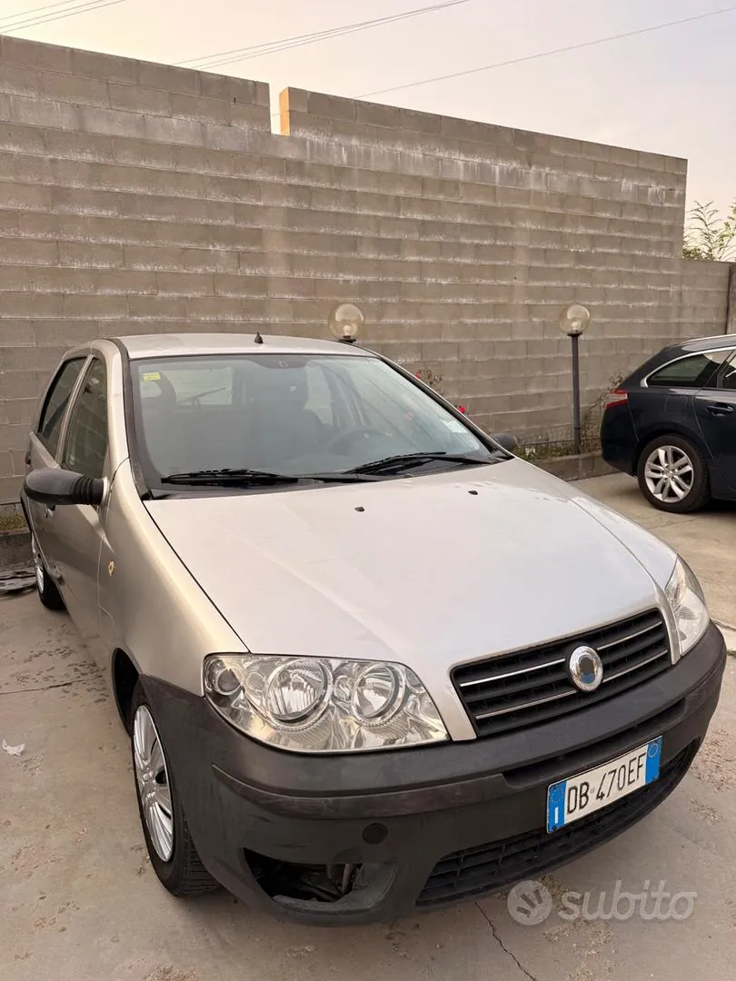 Fiat Punto 2006 photo 2