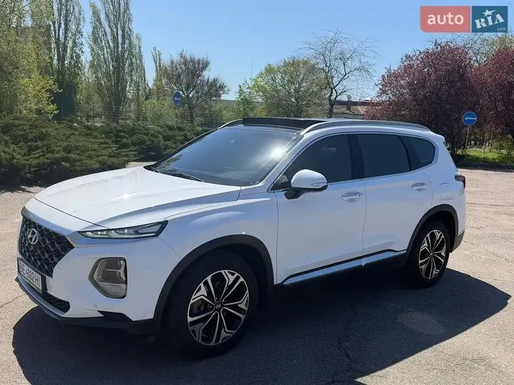 Hyundai Santa Fe 2019 photo 5