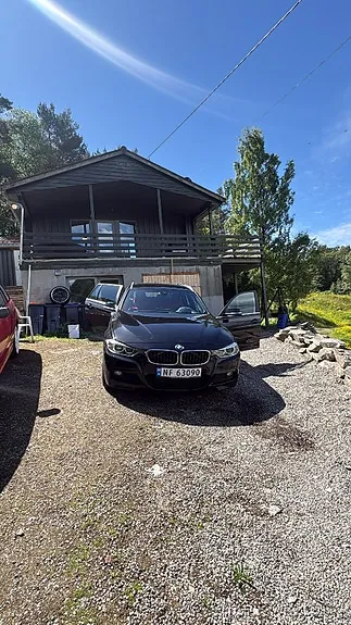 BMW 320I 2013 photo 2