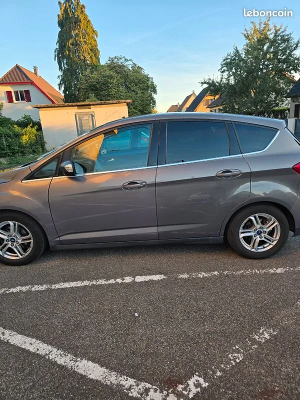 Ford Grand C-Max 2011 photo 2