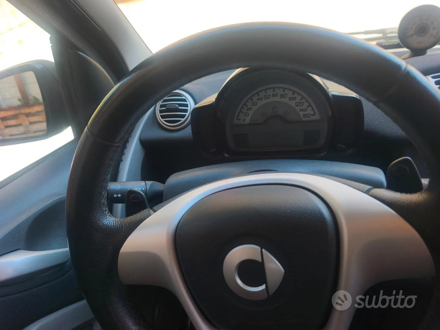Smart Fortwo 2011 photo 4