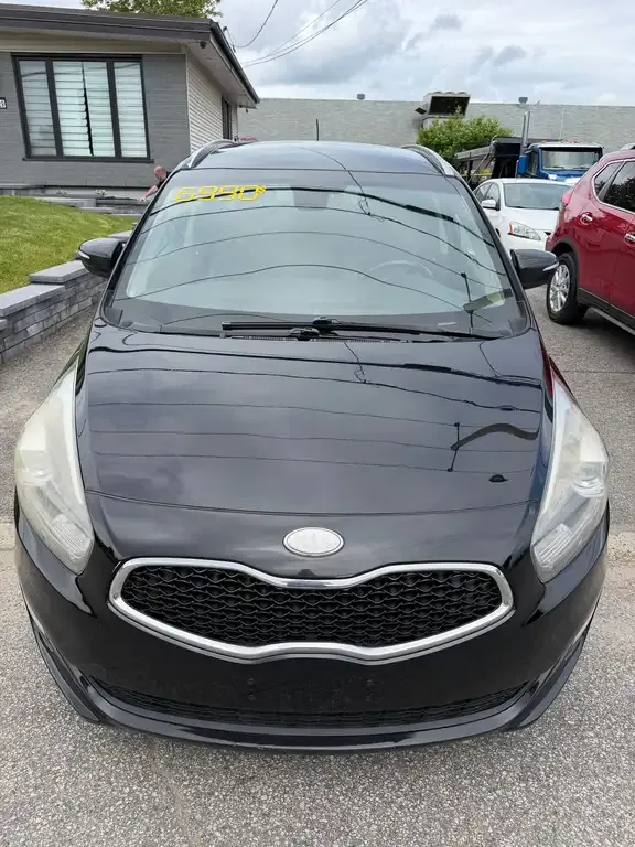 Kia Rondo 2014 photo 2