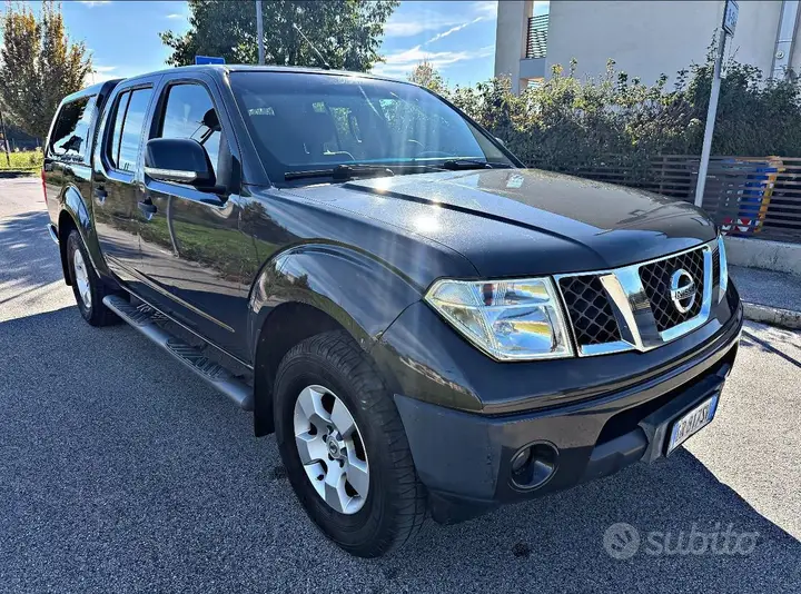 Nissan Navara 2008 photo 2