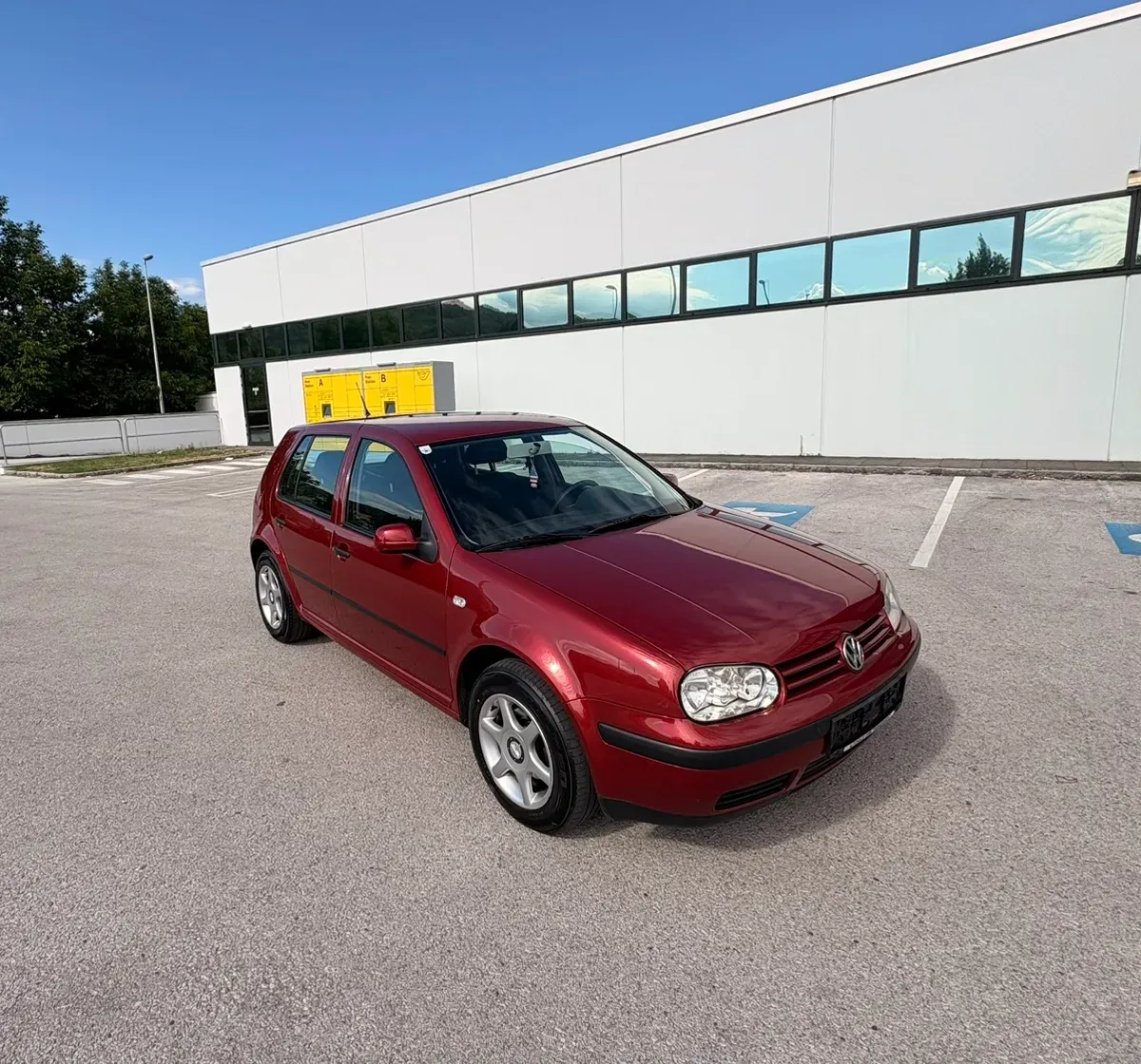 Volkswagen Golf 2000 photo 2