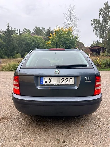 Skoda Fabia 2006 photo 4