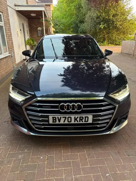 Audi A8 2020 photo 4