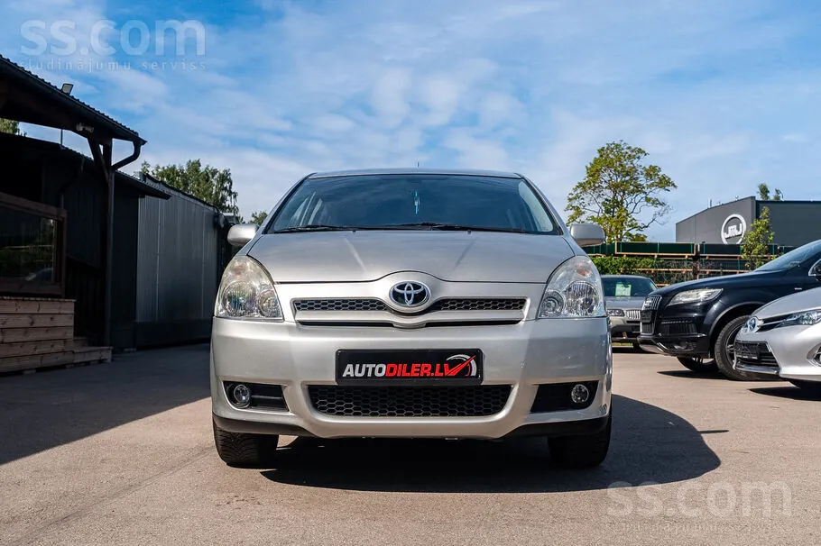 Toyota Corolla Verso 2006 photo 4