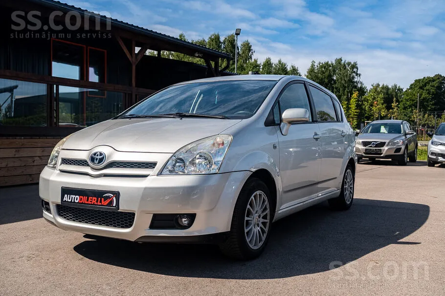 Toyota Corolla Verso 2006 photo 3
