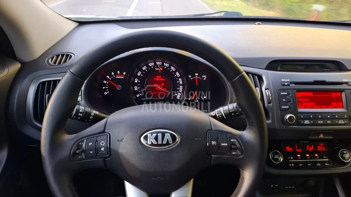 Kia Sportage 2013 photo 2