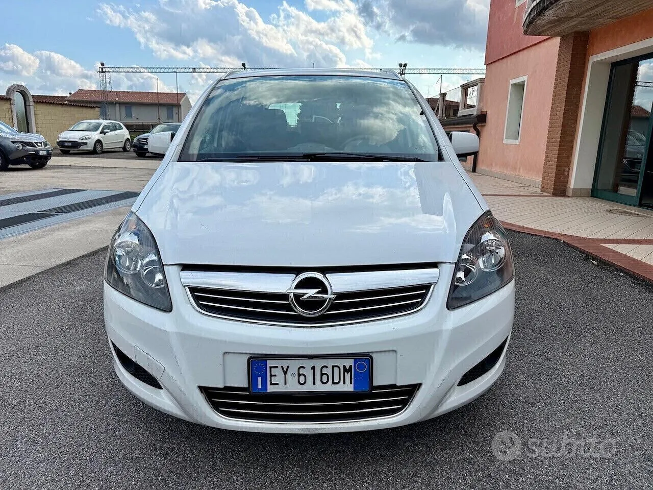 Opel Zafira 2015 photo 2