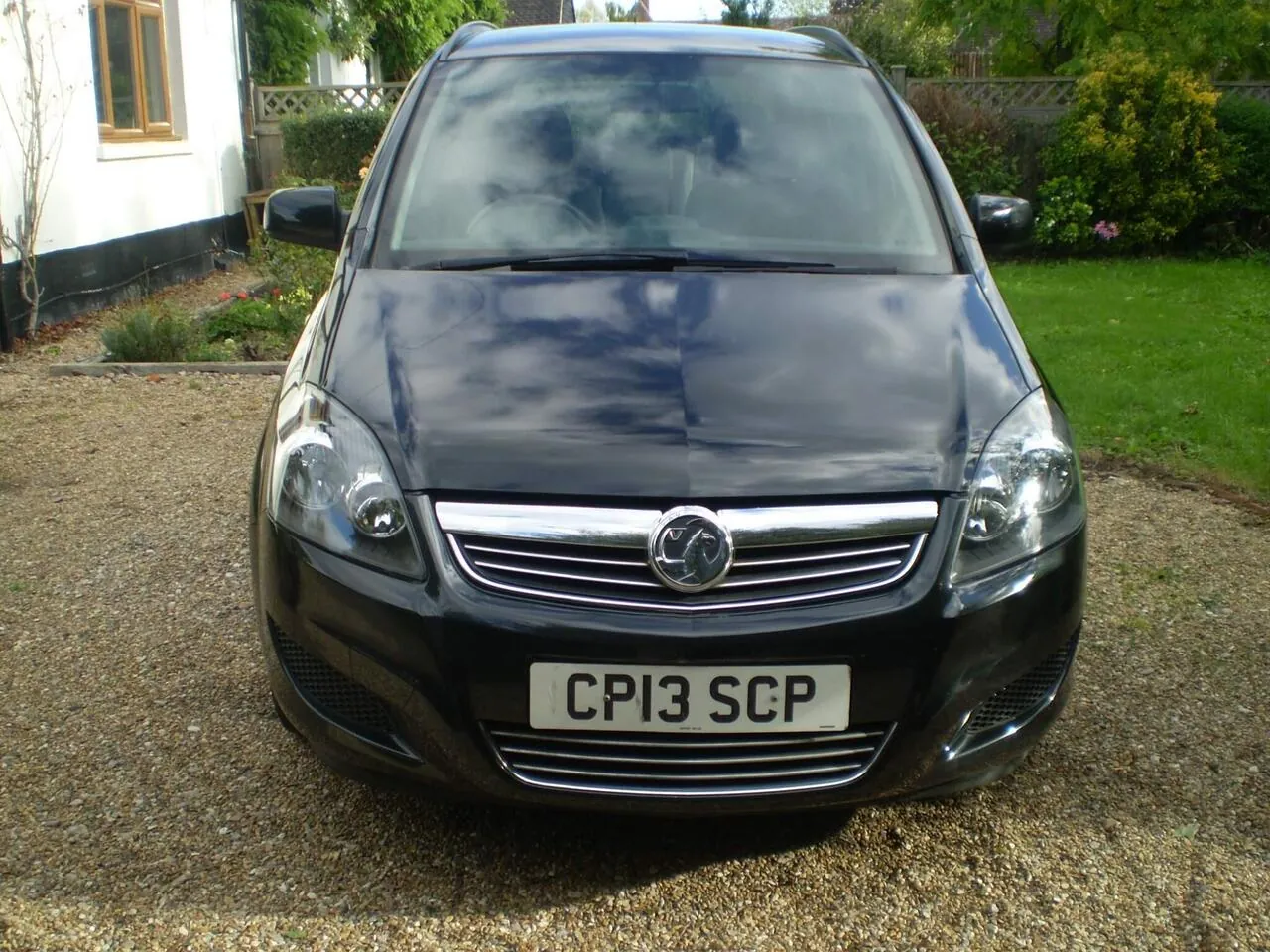 Vauxhall Zafira 2013 photo 2