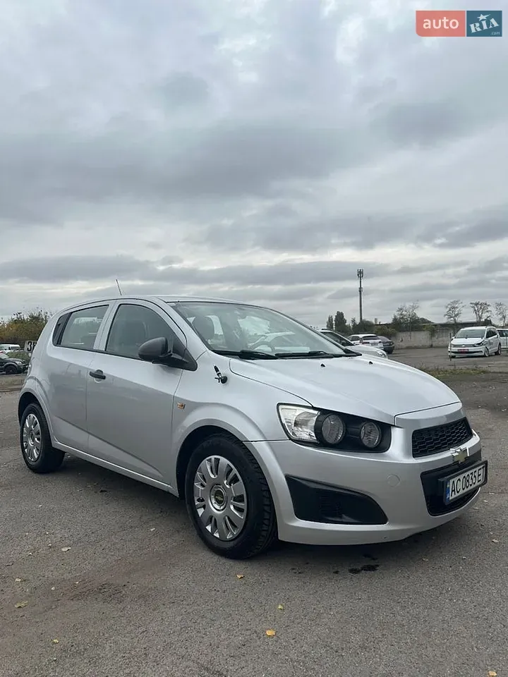 Chevrolet Aveo 2012 photo 3
