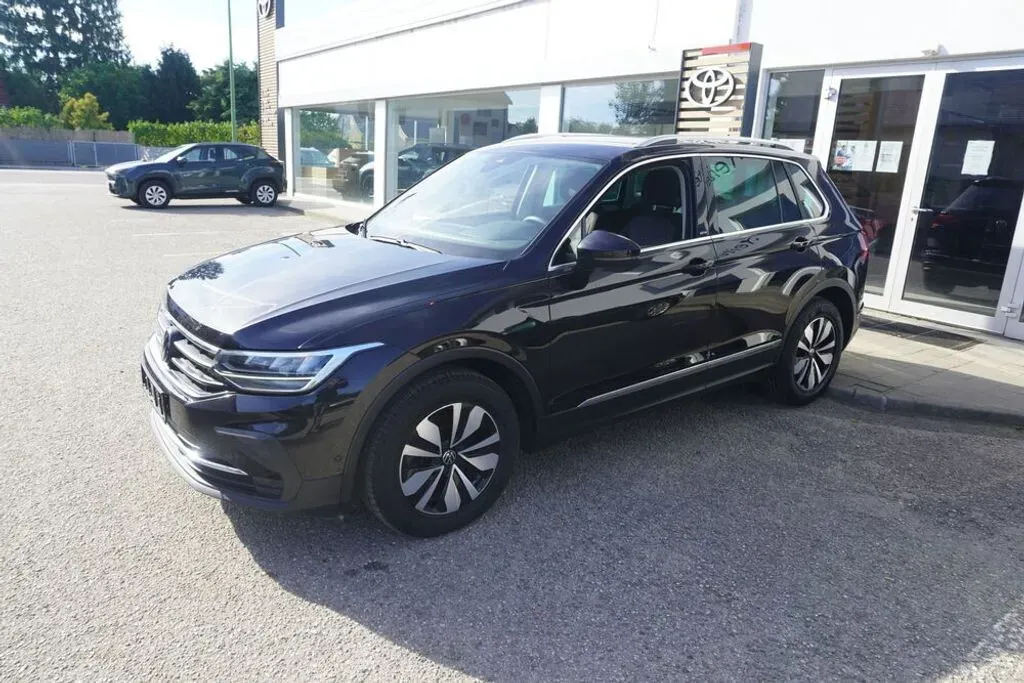 Volkswagen Tiguan 2024 photo 2