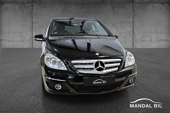 Mercedes-Benz B160 2011 photo 3
