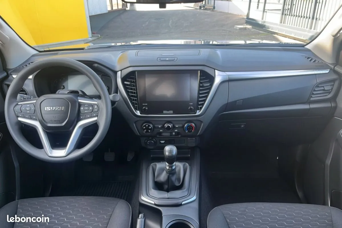 Isuzu D-Max 2026 photo 2