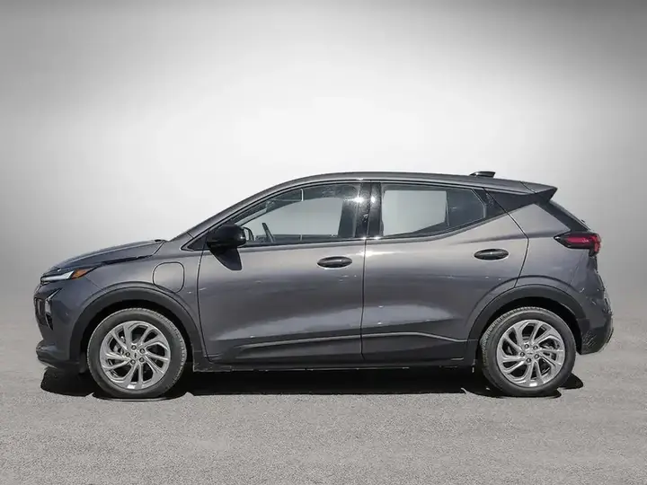 Chevrolet Bolt 2027 photo 3