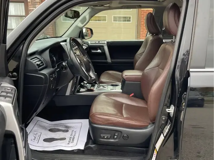 Toyota 4Runner 2016 photo 5