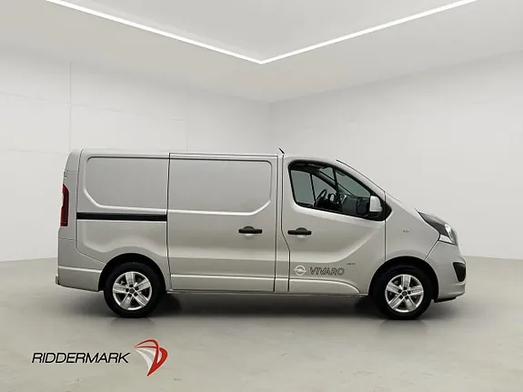 Opel Vivaro 2015 photo 2