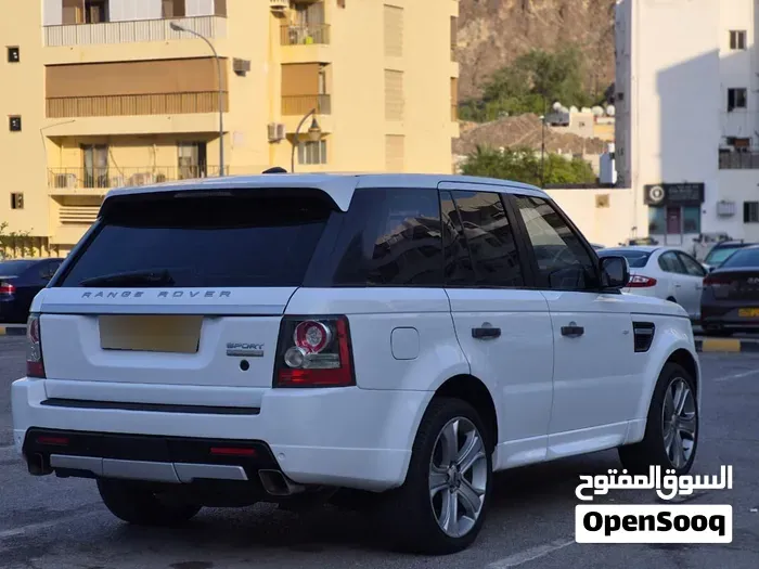 Land Rover Range Rover Sport 2011 photo 2