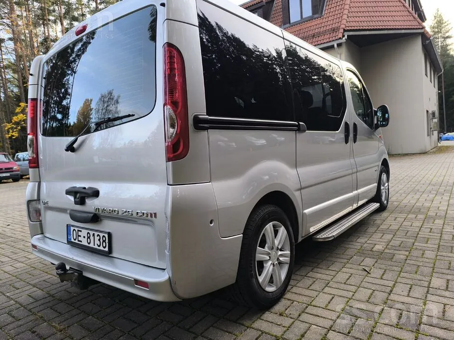 Opel Vivaro 2008 photo 3