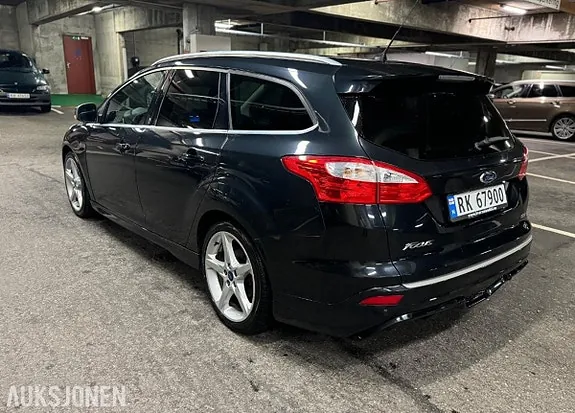 Ford Focus 2013 photo 4