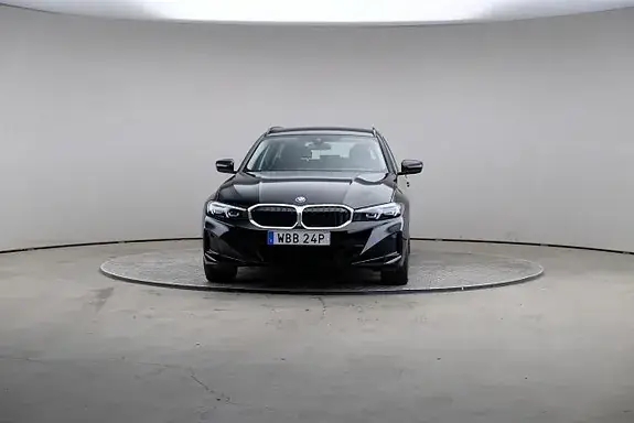 BMW 330E 2024 photo 3