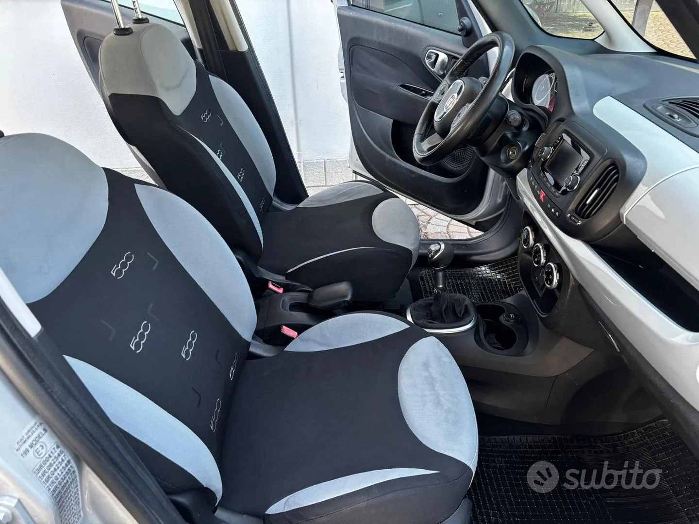 Fiat 500L 2014 photo 2