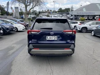 Toyota Rav4 2025 photo 4