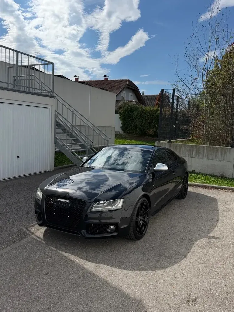 Audi A5 2009 photo 2