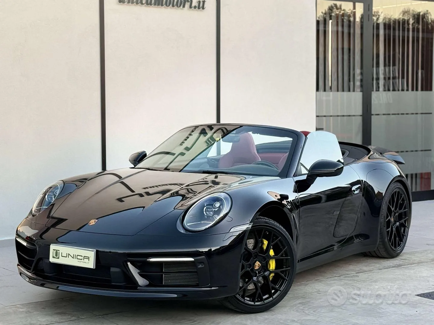 Porsche 911 2021 photo 2
